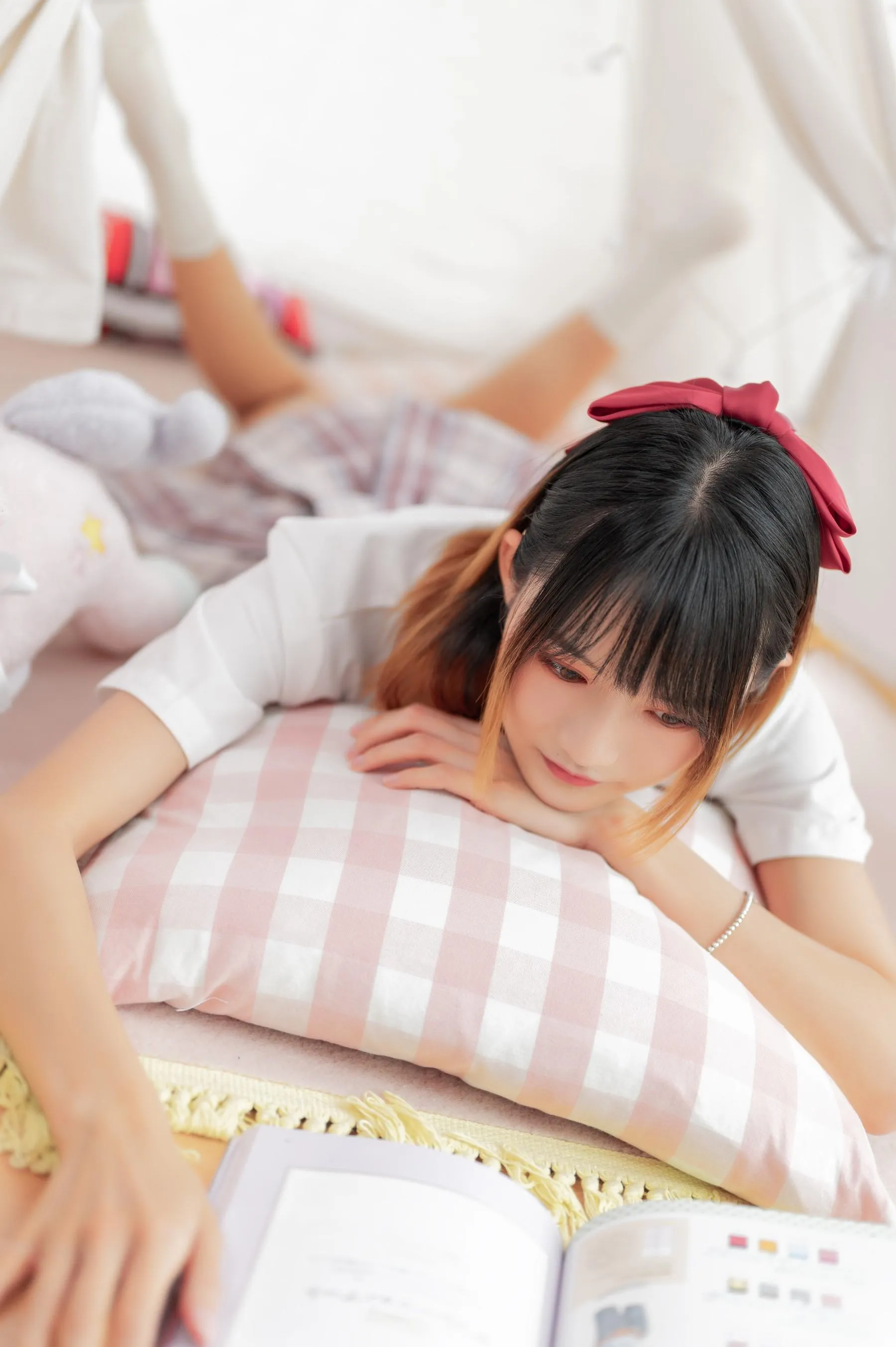 [艺图语] 2022.05.18 少女心事 兔子Zzz不吃胡萝卜 [32P]插图